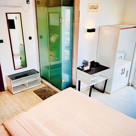 Bed Station 210 Otel Kandy Dış mekan fotoğraf