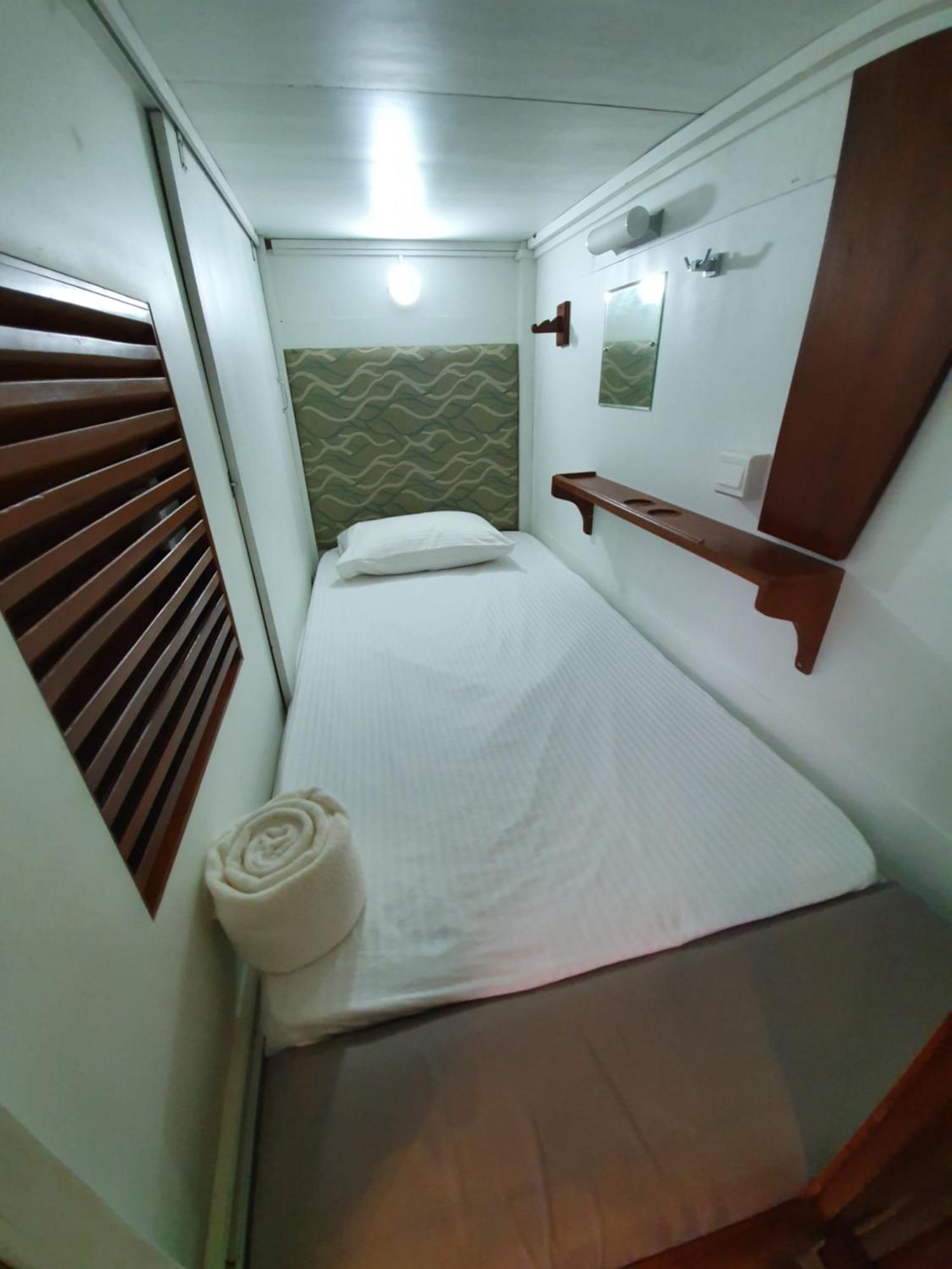 Bed Station 210 Otel Kandy Dış mekan fotoğraf