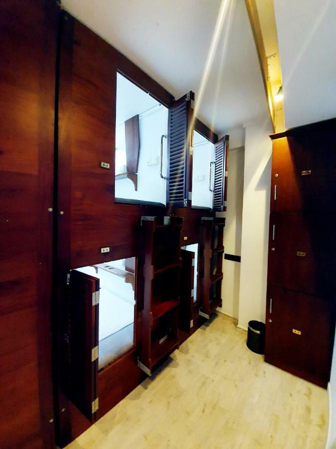 Bed Station 210 Otel Kandy Dış mekan fotoğraf