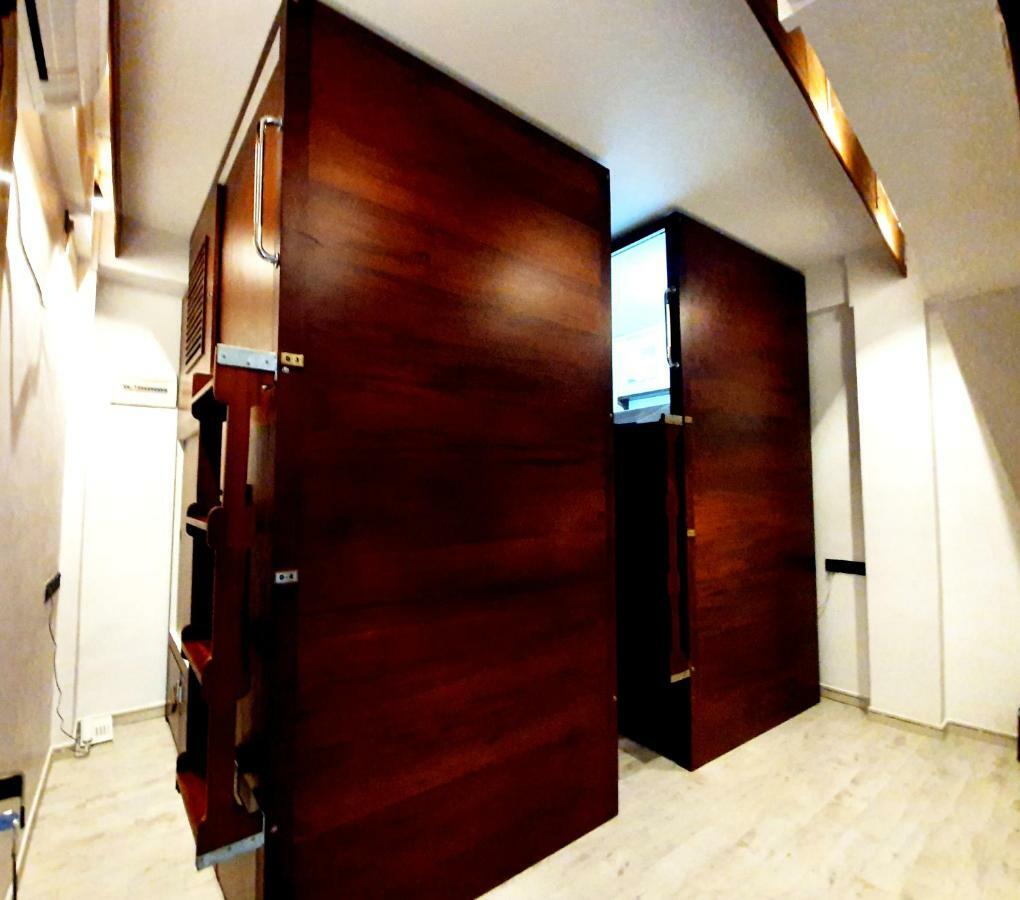 Bed Station 210 Otel Kandy Dış mekan fotoğraf