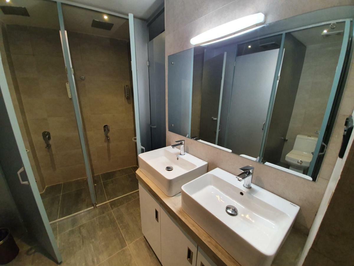 Bed Station 210 Otel Kandy Dış mekan fotoğraf