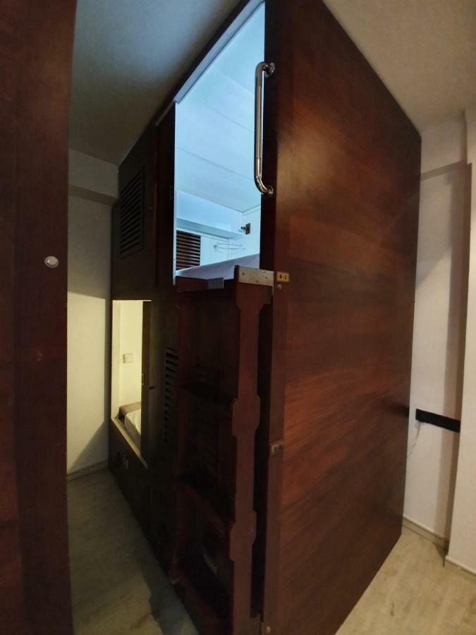 Bed Station 210 Otel Kandy Dış mekan fotoğraf
